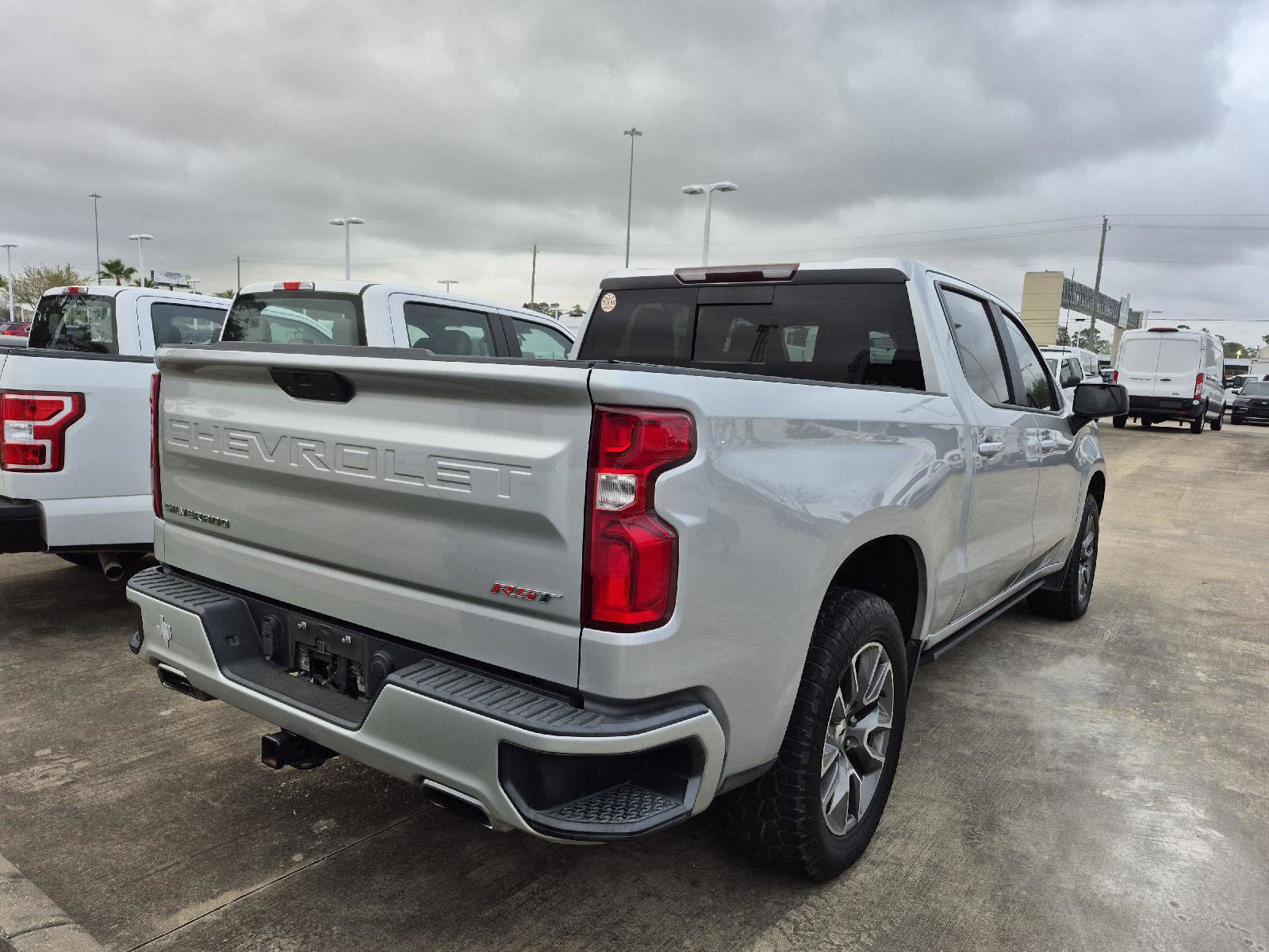 Used 2019 Chevrolet Silverado 1500 RST image 3
