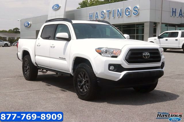 Used 2020 Toyota Tacoma SR5 AWD/4WD image 1