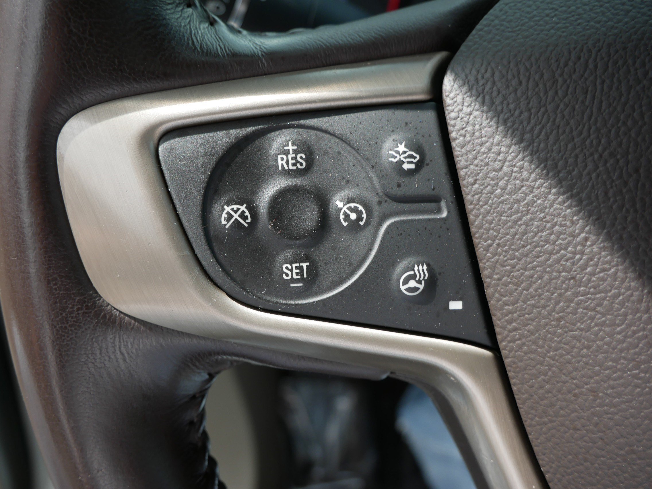Used 2018 GMC Acadia Denali w/ Technology Package AWD/4WD image 28