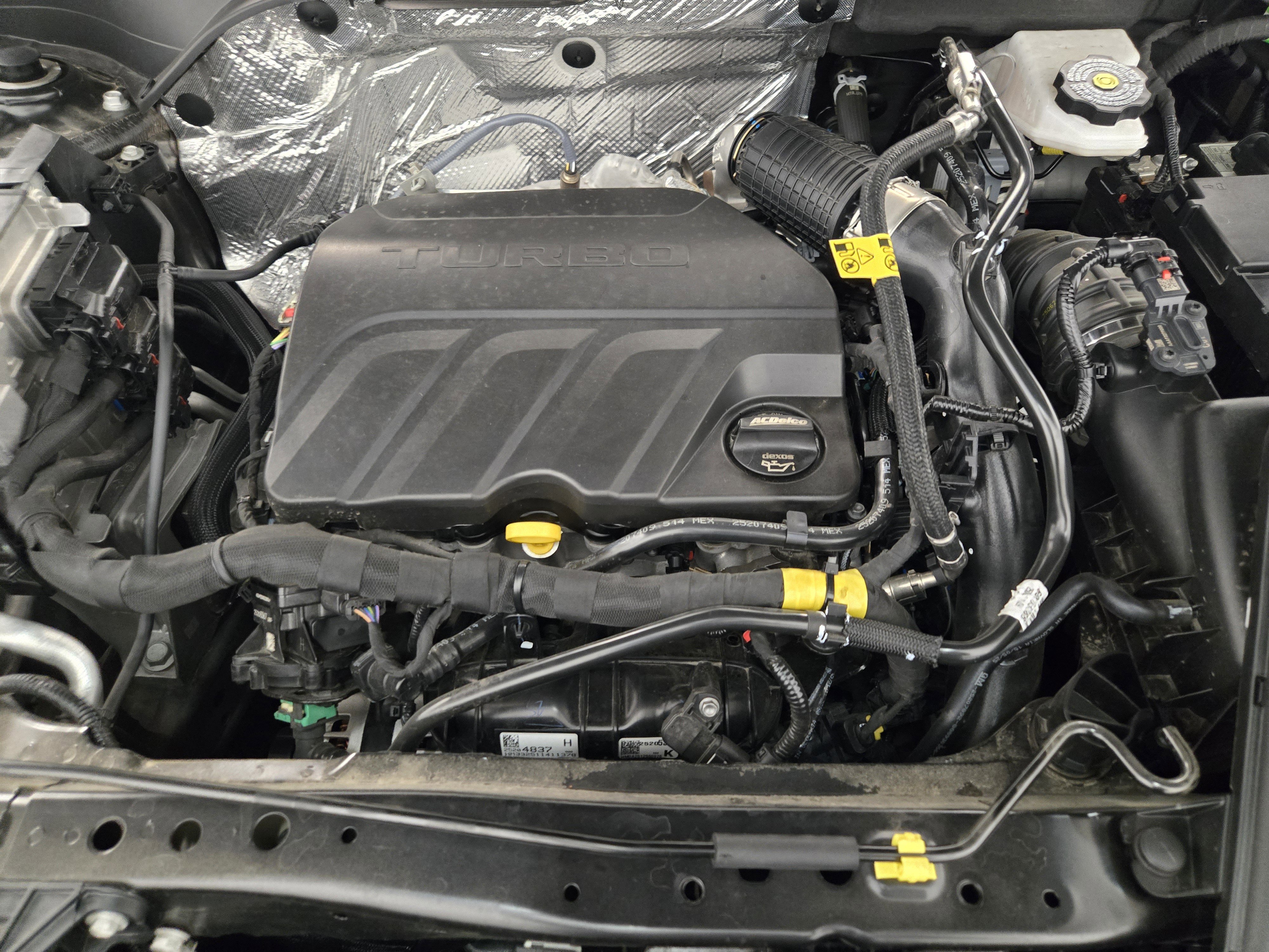 Used 2025 Chevrolet Trax ACTIV FWD image 31