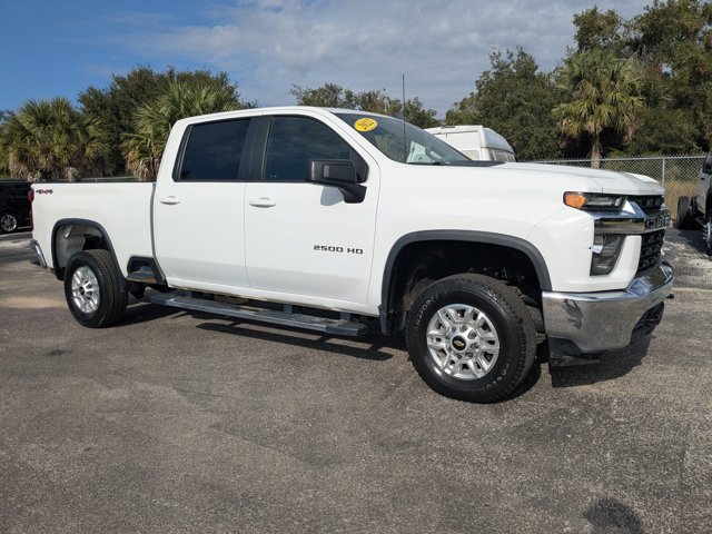 Used 2022 Chevrolet Silverado 2500 LT image 3