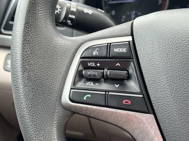 Used 2017 Hyundai Elantra SE FWD image 25