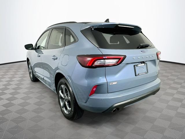 Certified 2023 Ford Escape ST-Line Select AWD/4WD image 9