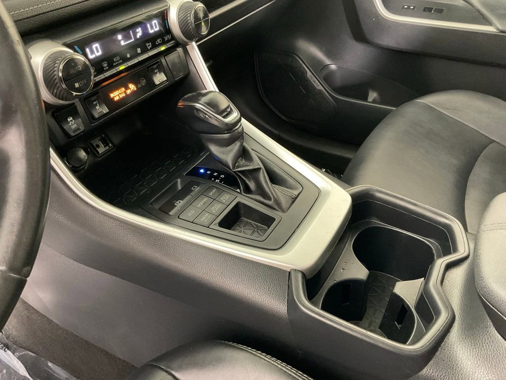 Used 2019 Toyota RAV4 XLE Premium w/ Cold Weather Package AWD/4WD image 19