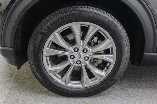 Certified 2023 Ford Explorer XLT w/ Equipment Group 202A AWD/4WD image 13