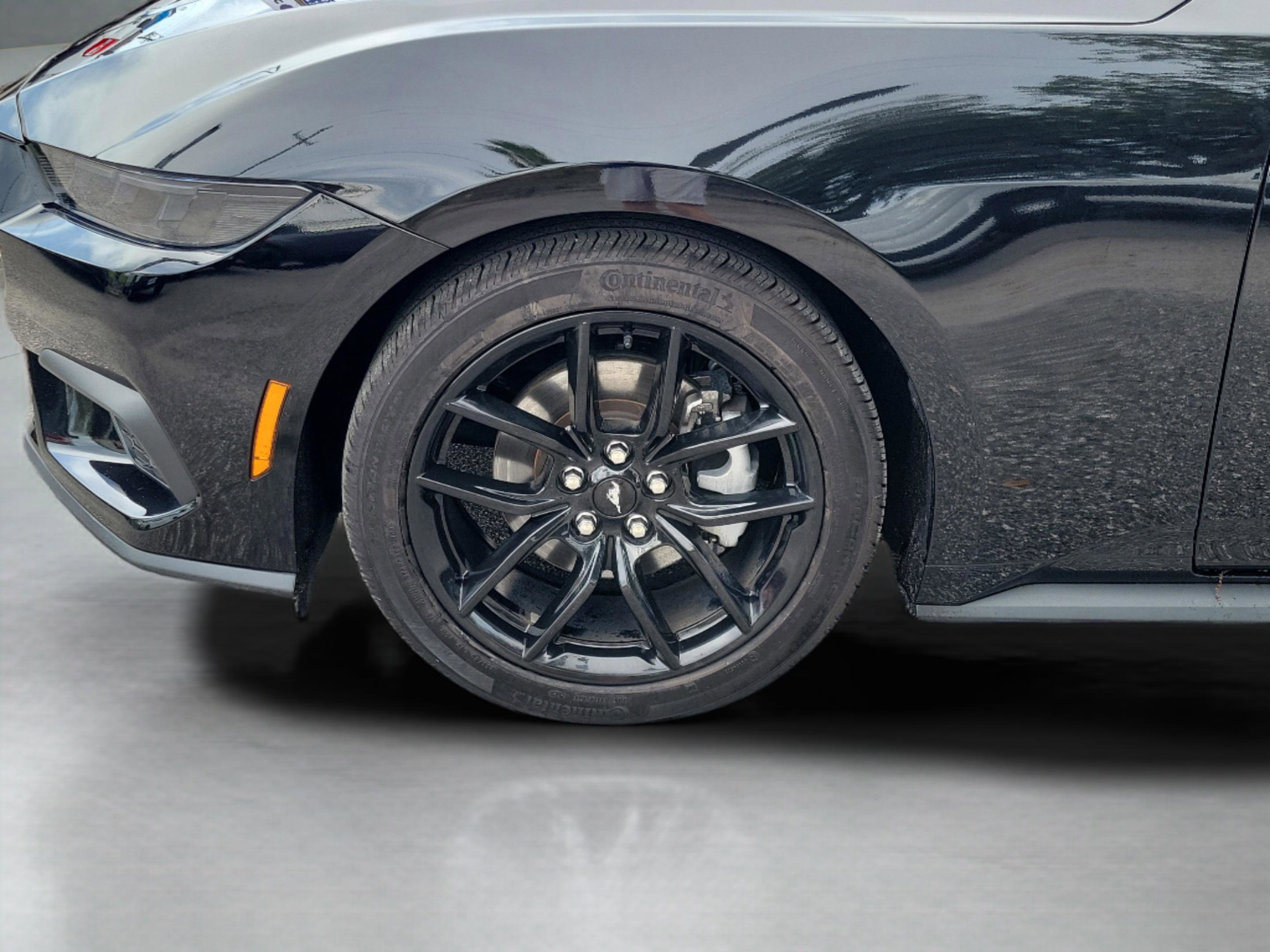 Certified 2024 Ford Mustang Coupe RWD image 6