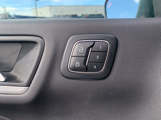 Certified 2025 Ford Escape Platinum AWD/4WD image 16