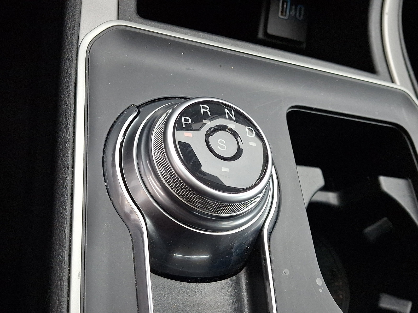 Certified 2022 Ford Edge SE image 18