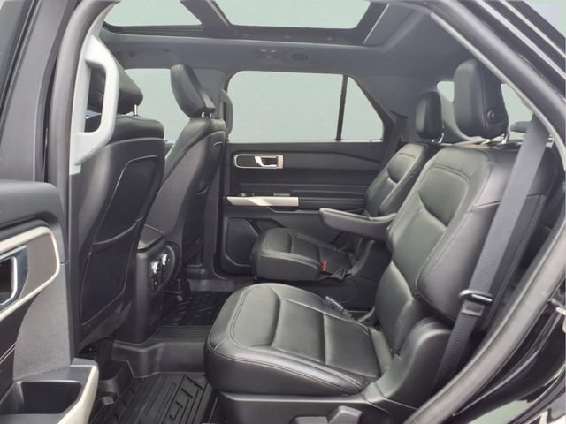 Certified 2020 Ford Explorer XLT w/ Equipment Group 202A AWD/4WD image 13