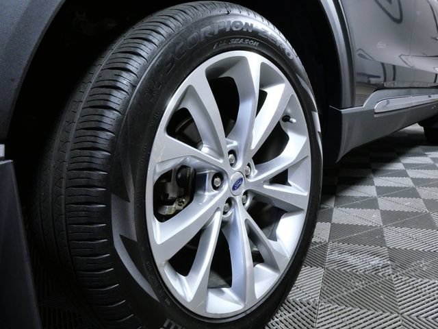 Certified 2023 Ford Explorer Platinum w/ Technology Package AWD/4WD image 7
