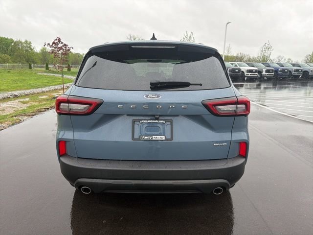 Certified 2025 Ford Escape ST-Line Select image 4