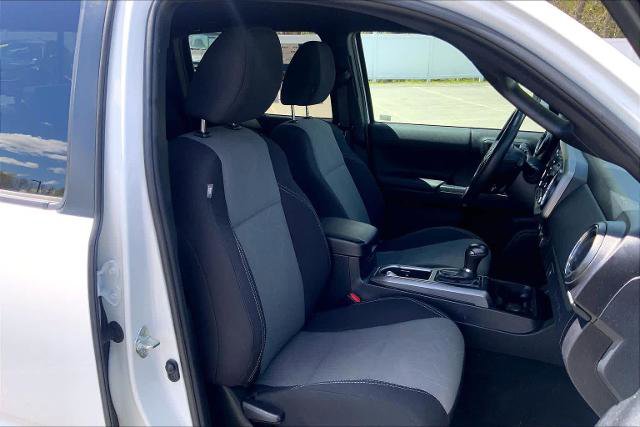 Used 2022 Toyota Tacoma TRD Off-Road AWD/4WD image 8