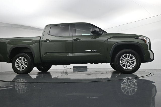 Used 2023 Toyota Tundra SR5 w/ SR5 Premium Package AWD/4WD image 42