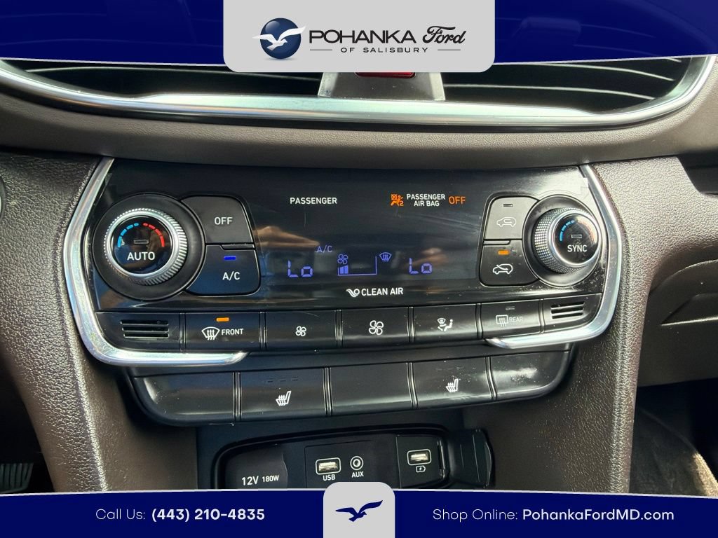 Used 2019 Hyundai Santa Fe Limited AWD/4WD image 12