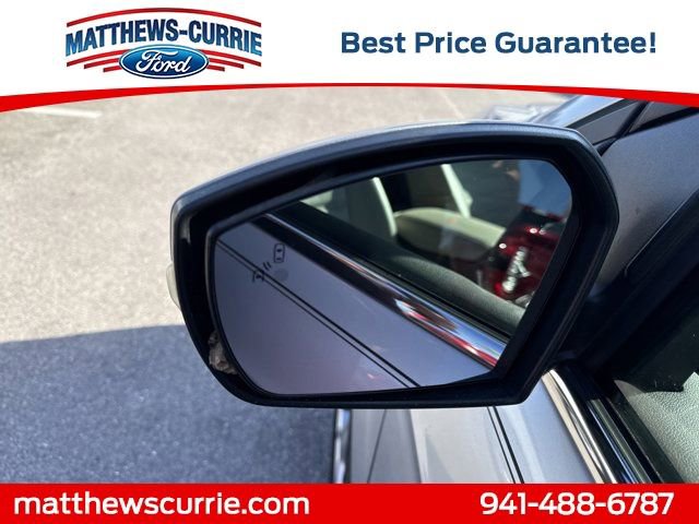 Certified 2017 Ford Escape Titanium AWD/4WD image 12