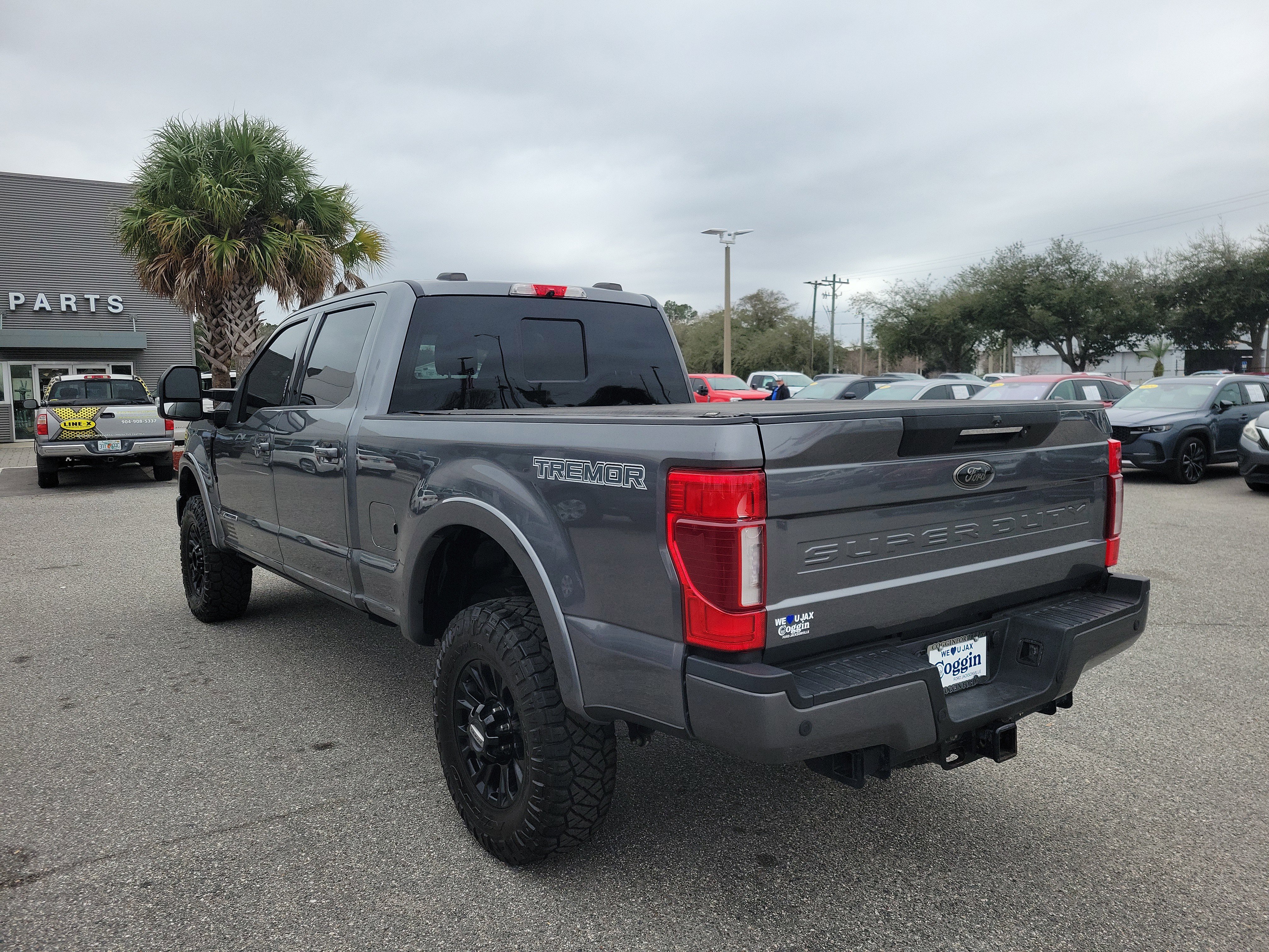 Certified 2022 Ford F250 Lariat w/ Tremor Off-Road Package image 2