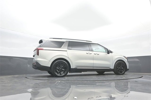 Used 2025 Kia Carnival SX Prestige image 30