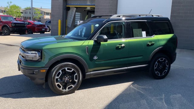 Certified 2023 Ford Bronco Sport Outer Banks AWD/4WD image 6