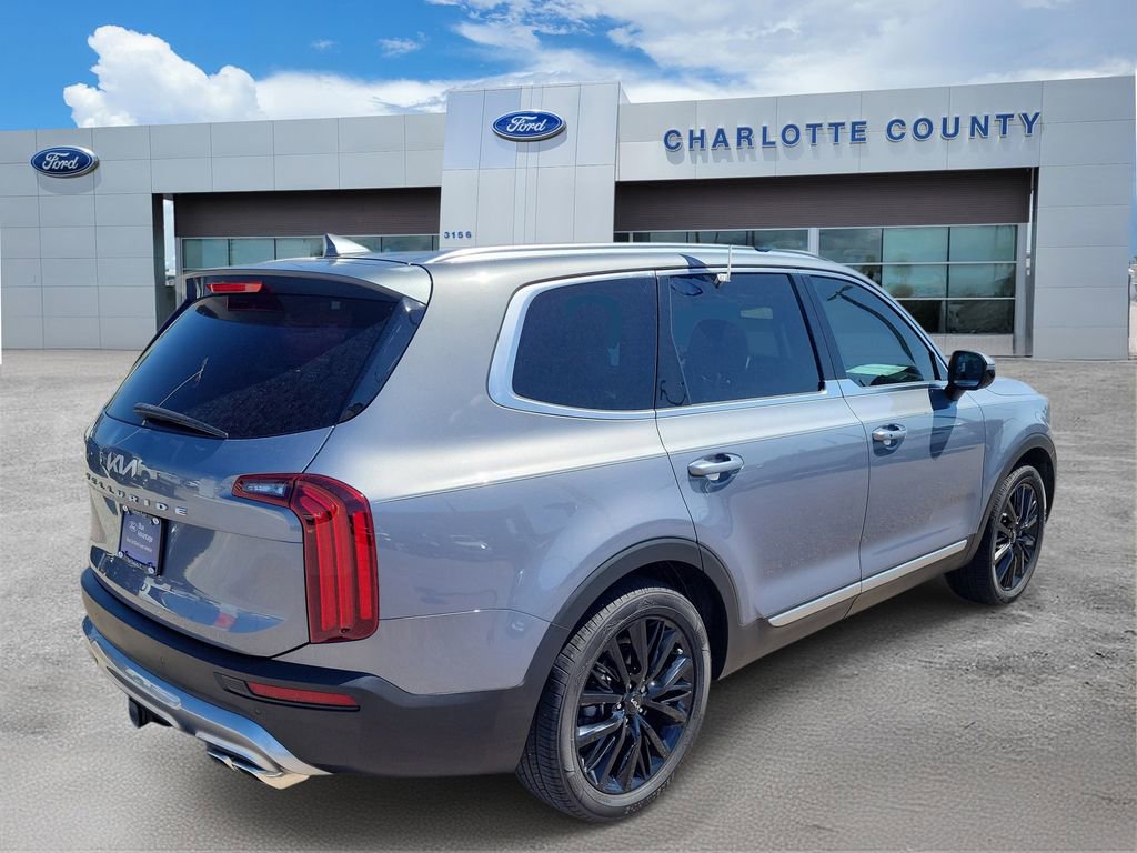 Used 2022 Kia Telluride SX w/ Towing Package FWD image 5