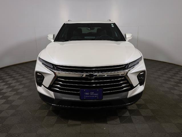 Used 2024 Chevrolet Blazer Premier w/ Driver Confidence II Package AWD/4WD image 3