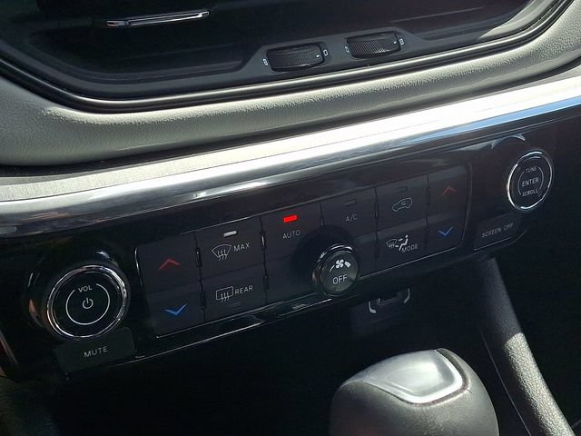 Used 2024 Jeep Compass Limited AWD/4WD image 15