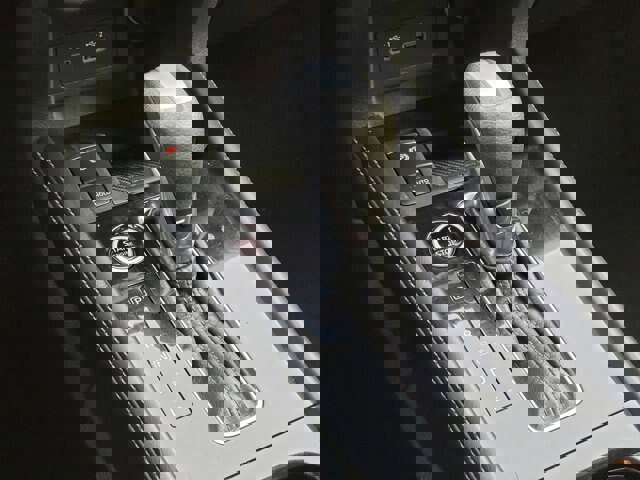 Used 2023 Nissan Kicks SR w/ Exterior Package image 21