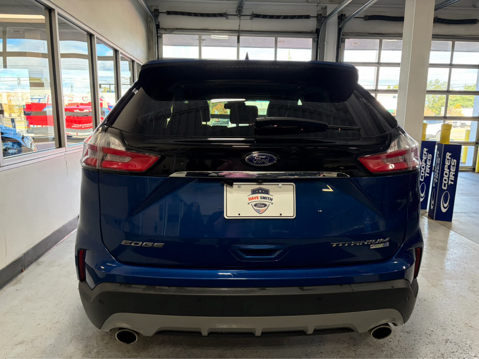 Certified 2020 Ford Edge Titanium AWD/4WD image 5