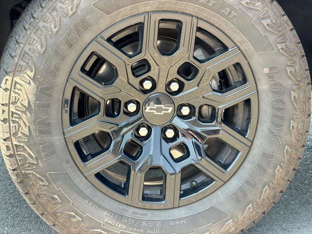 Used 2026 Chevrolet Colorado Trail Boss AWD/4WD image 14