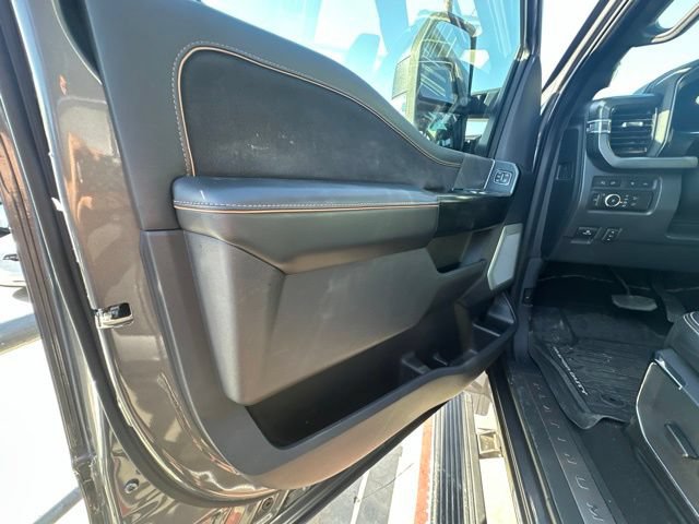 Certified 2023 Ford F450 Platinum w/ FX4 Off-Road Package AWD/4WD image 13