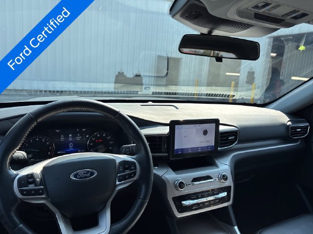 Certified 2023 Ford Explorer XLT w/ Equipment Group 202A AWD/4WD image 18