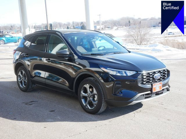 Certified 2025 Ford Escape ST-Line image 1