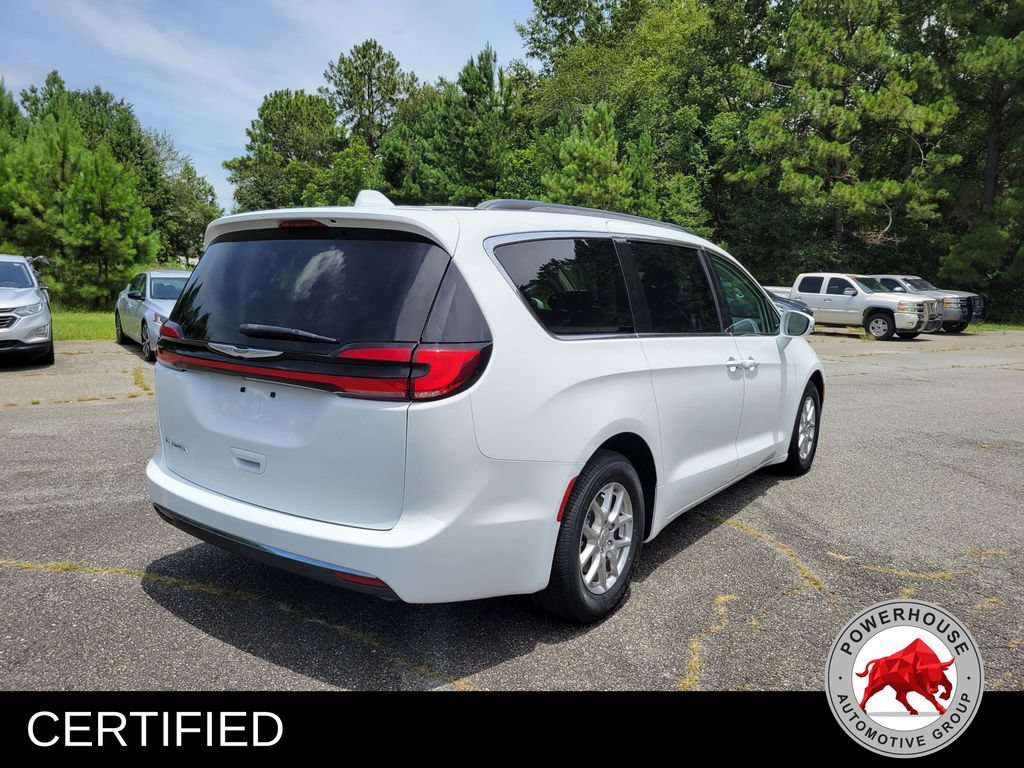 Used 2022 Chrysler Pacifica Touring-L FWD image 6
