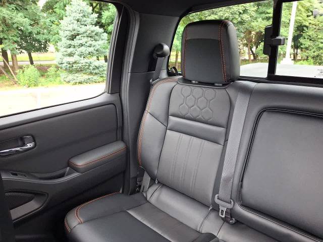 Used 2023 Nissan Frontier PRO-4X w/ Pro-4X Premium Package AWD/4WD image 12