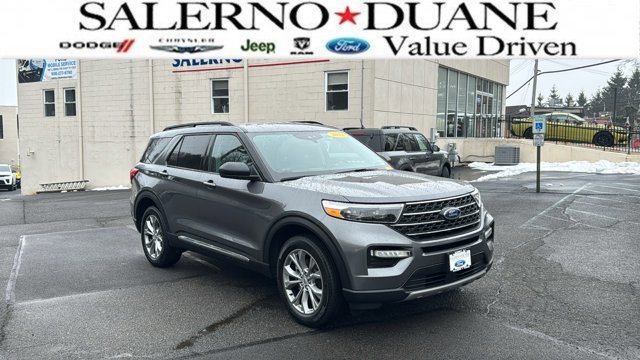 Certified 2022 Ford Explorer XLT w/ Equipment Group 202A image 6