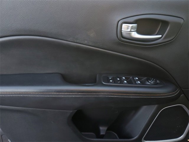 Used 2018 Jeep Compass Latitude image 8