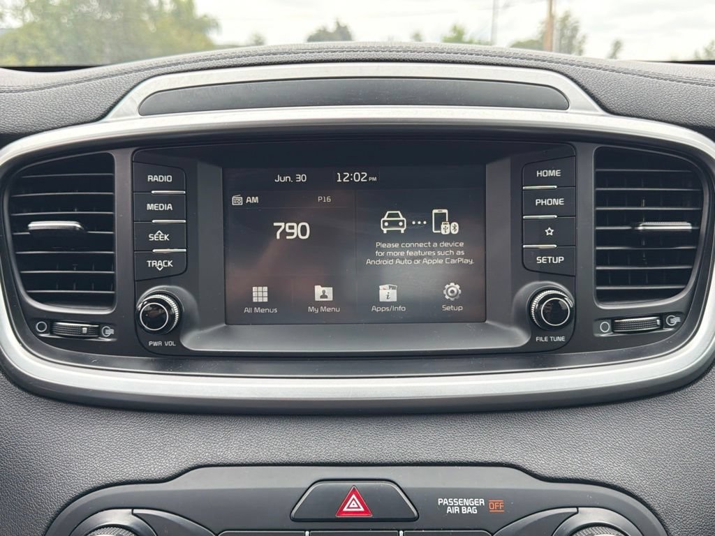 Used 2020 Kia Sorento LX FWD image 28