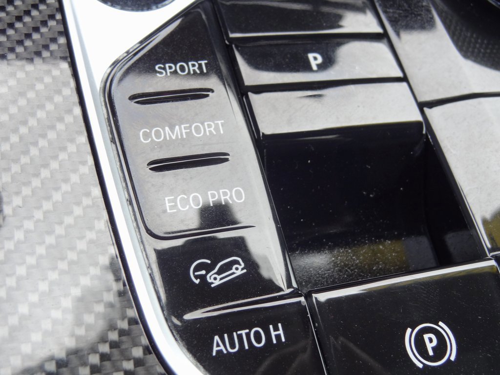 Used 2024 BMW X7 M60i w/ Executive Package image 59