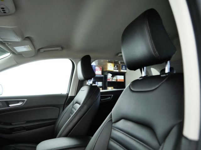 Certified 2024 Ford Edge SEL w/ Convenience Package AWD/4WD image 17