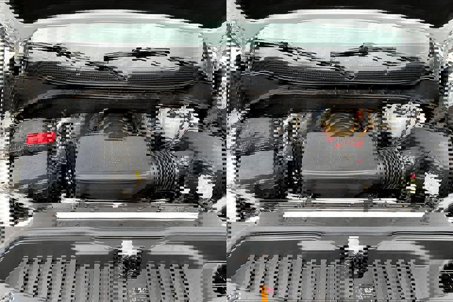 Used 2023 Chevrolet Silverado 1500 ZR2 image 11