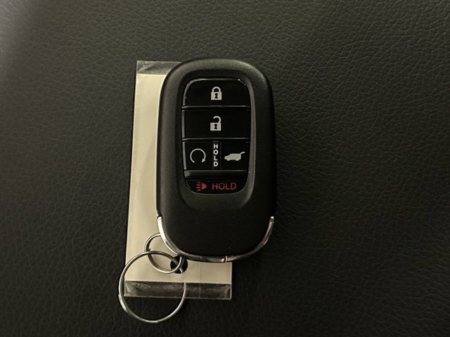 Used 2025 Honda Pilot EX-L image 28