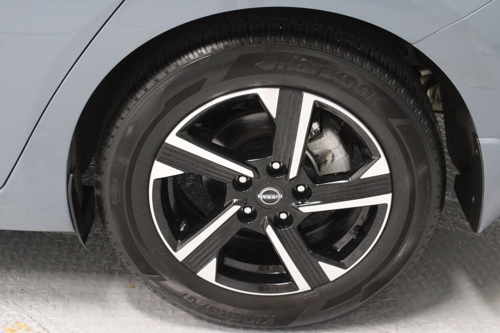 Used 2025 Nissan Sentra SV w/ Trunk Package FWD image 18