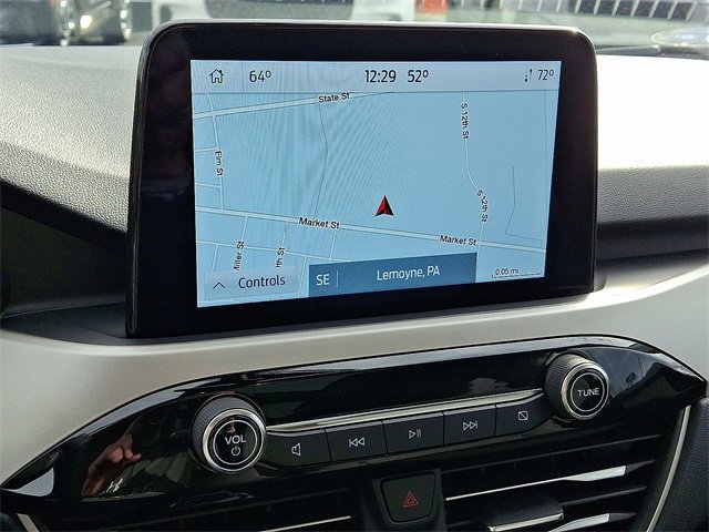 Certified 2022 Ford Escape SE w/ SE Sport Appearance Package image 17