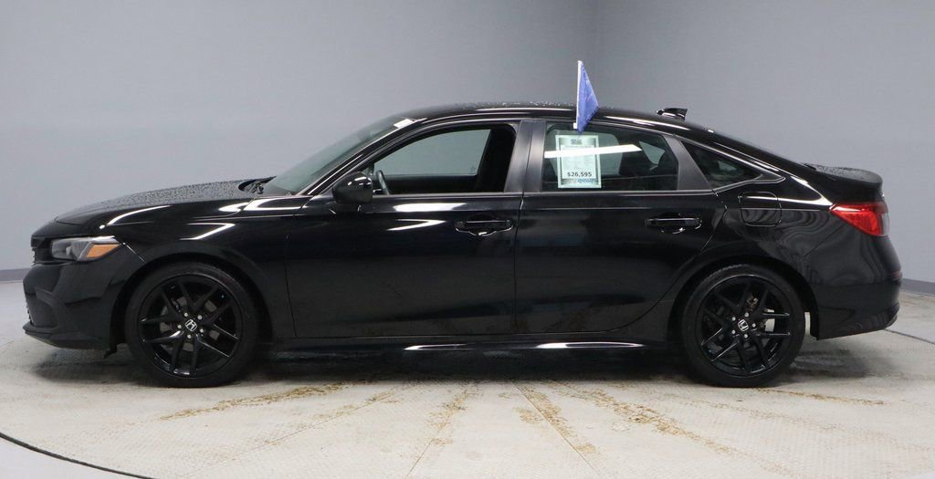 Used 2024 Honda Civic Sport image 2