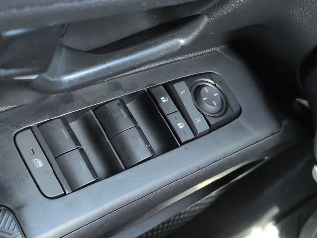 Used 2024 Toyota Tacoma SR5 AWD/4WD image 22