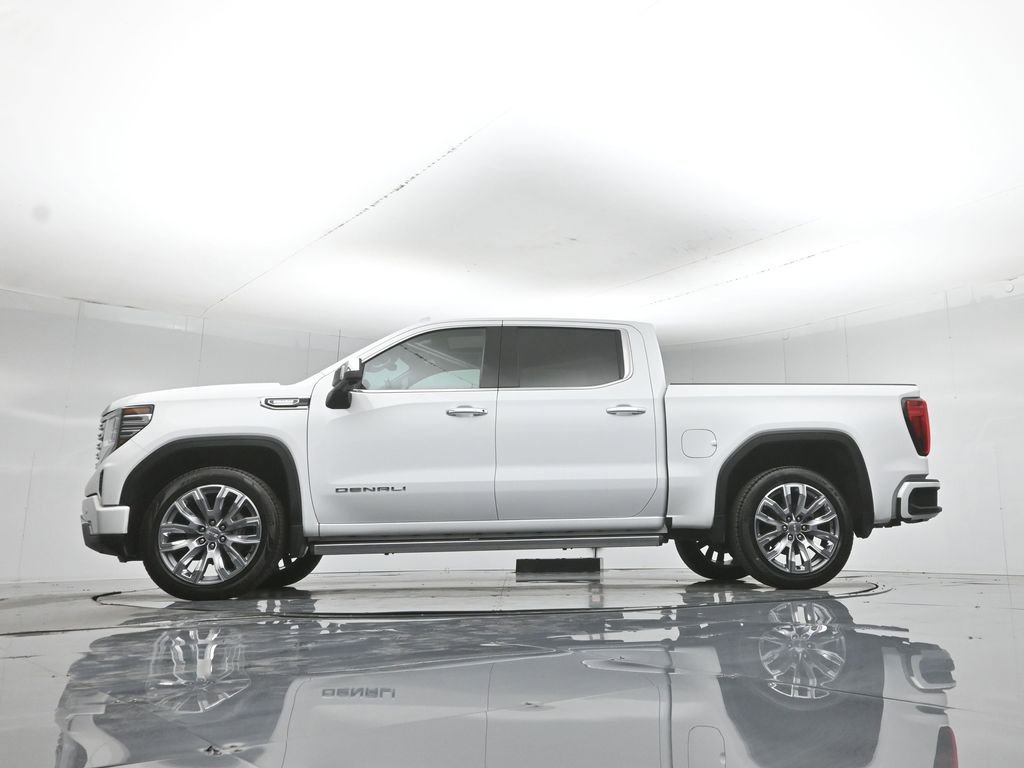 Used 2024 GMC Sierra 1500 Denali w/ Denali Reserve Package AWD/4WD image 8