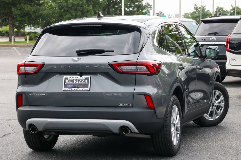 Certified 2023 Ford Escape Active w/ Cold Weather Package FWD image 3