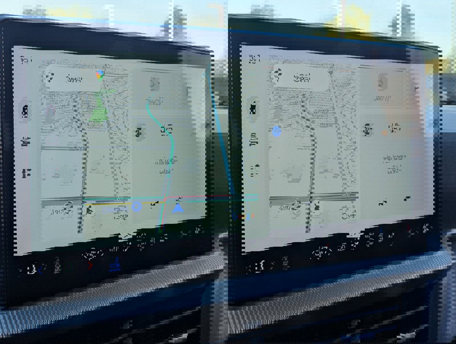 Certified 2025 Ford Explorer Platinum w/ LUX Leather Package image 21