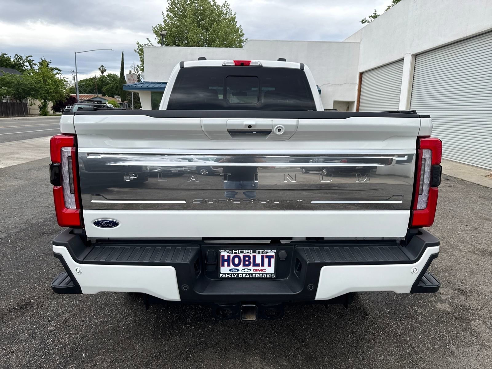 Certified 2024 Ford F350 Platinum w/ FX4 Off-Road Package image 4