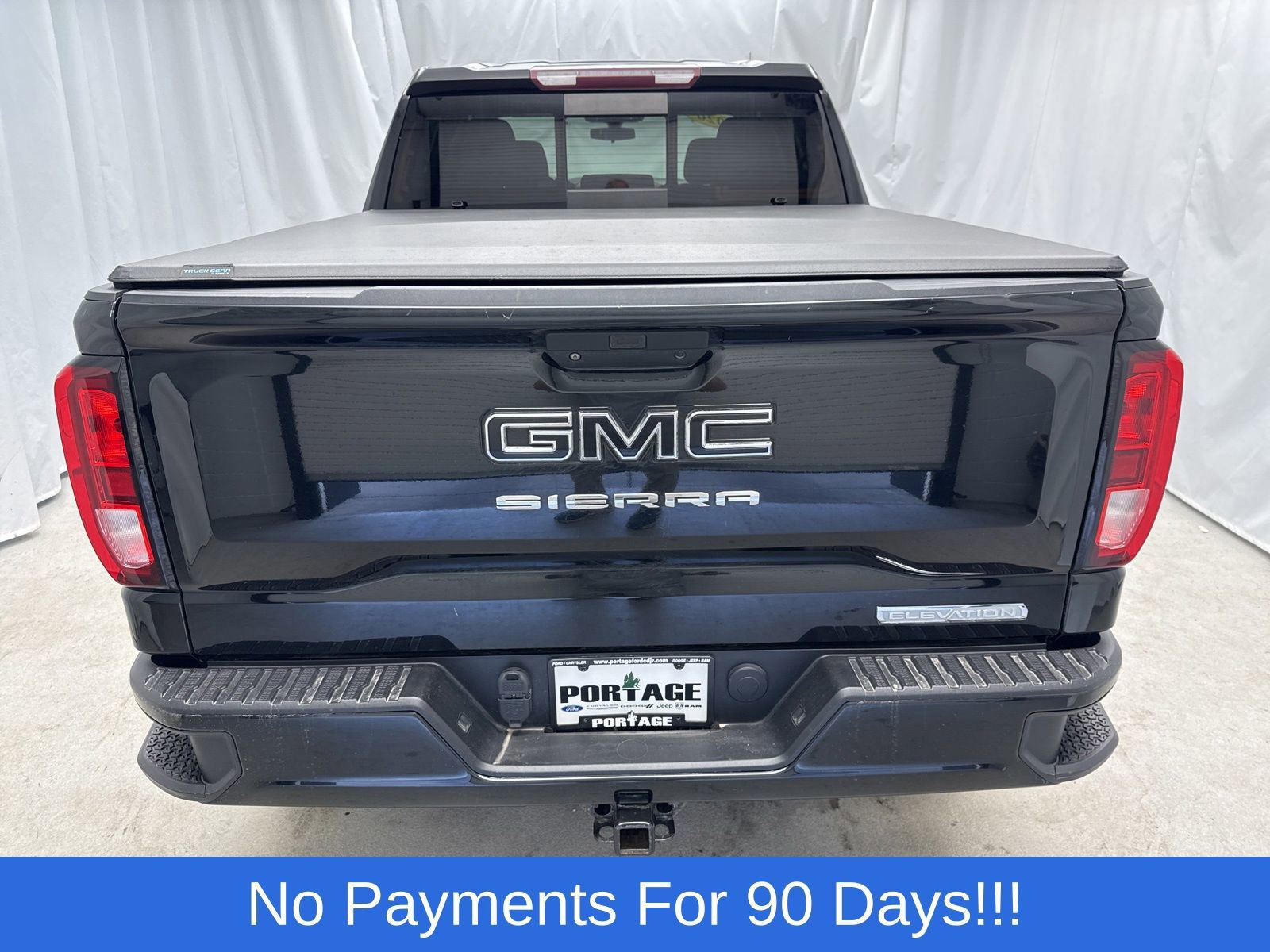 Used 2020 GMC Sierra 1500 Elevation w/ Elevation Value Package AWD/4WD image 3