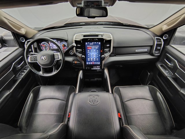 Used 2021 RAM 3500 Laramie AWD/4WD image 2